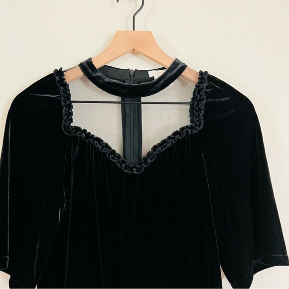 Foxiedox women's Black Mesh Neck Line Blouse Top XS - Picture 6 of 9